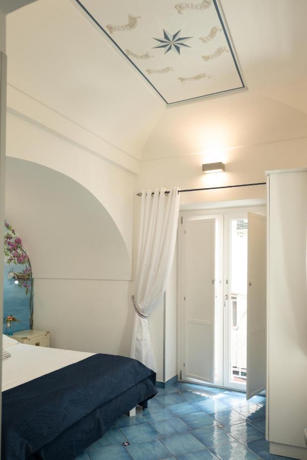 Scirocco - Amazing Flat With Terrace In The Center Lejlighed Amalfi Eksteriør billede